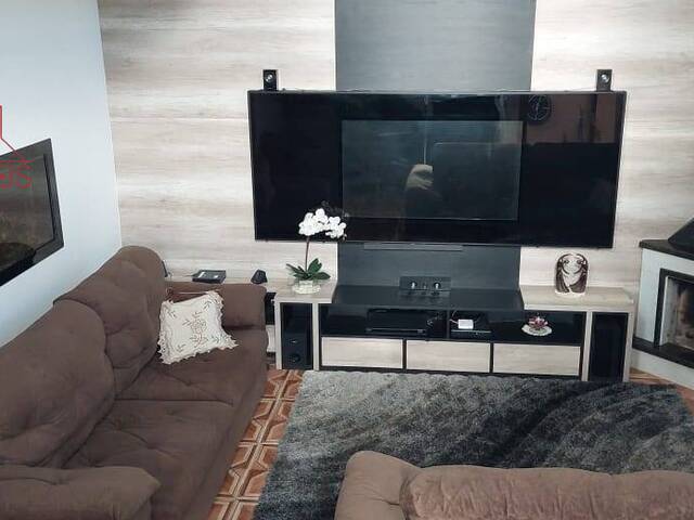 Casa para Venda em Embu-Guaçu - 4