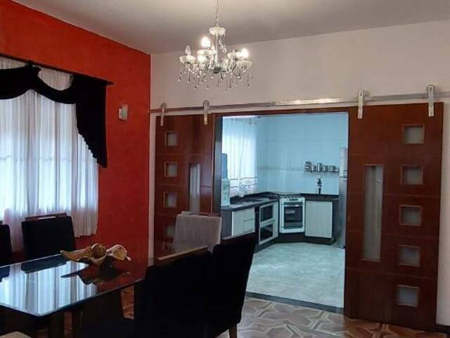 Casa para Venda em Embu-Guaçu - 5