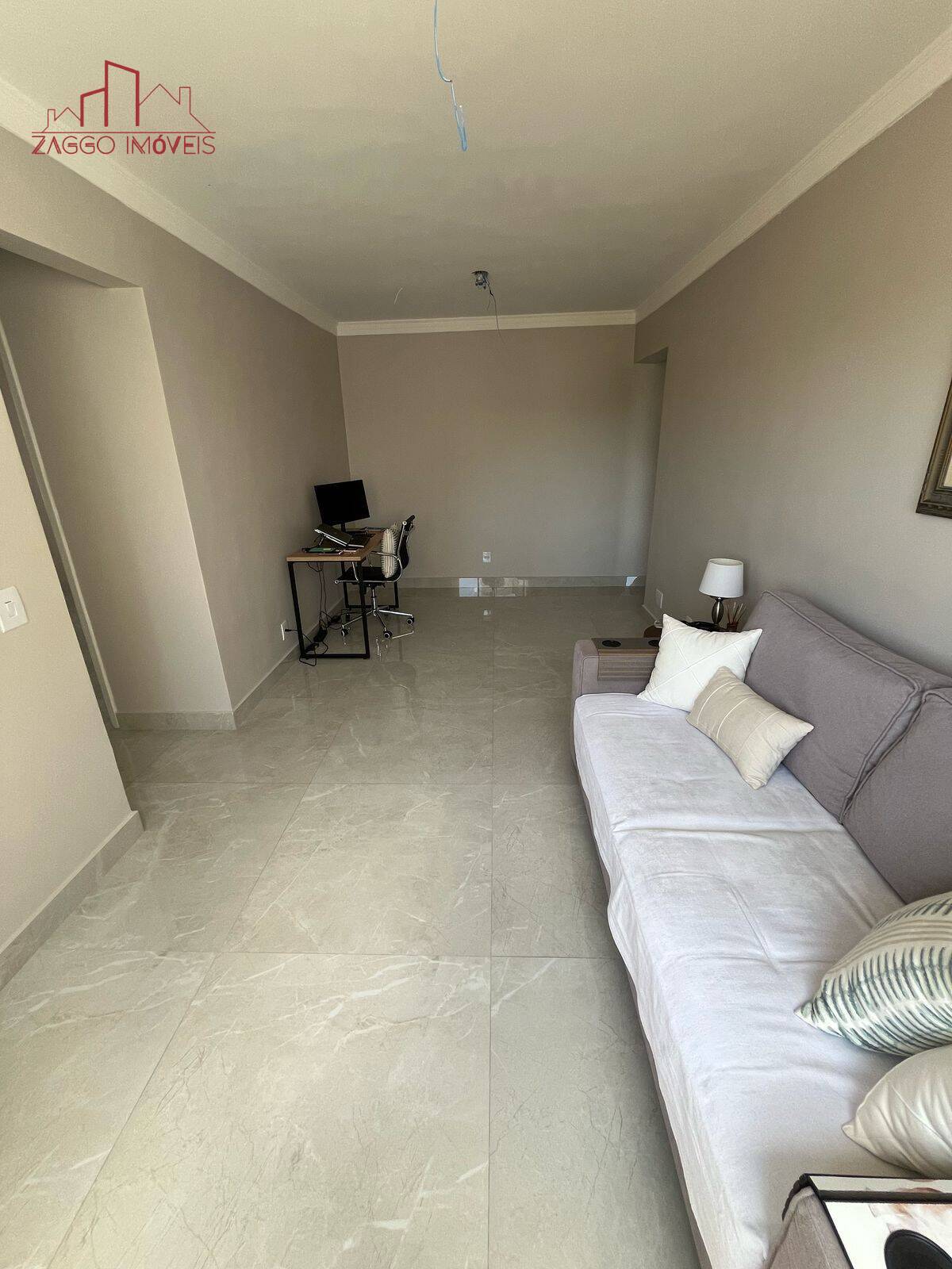 Apartamento Reformado - 2 Dorms - 2 Vagas - Vila Cruzeiro