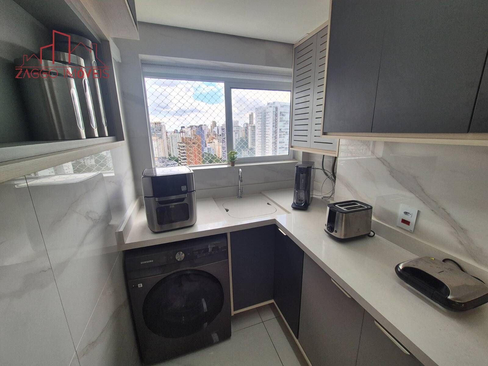 Lindo Apartamento no Condomínio Monumento Sao Paulo