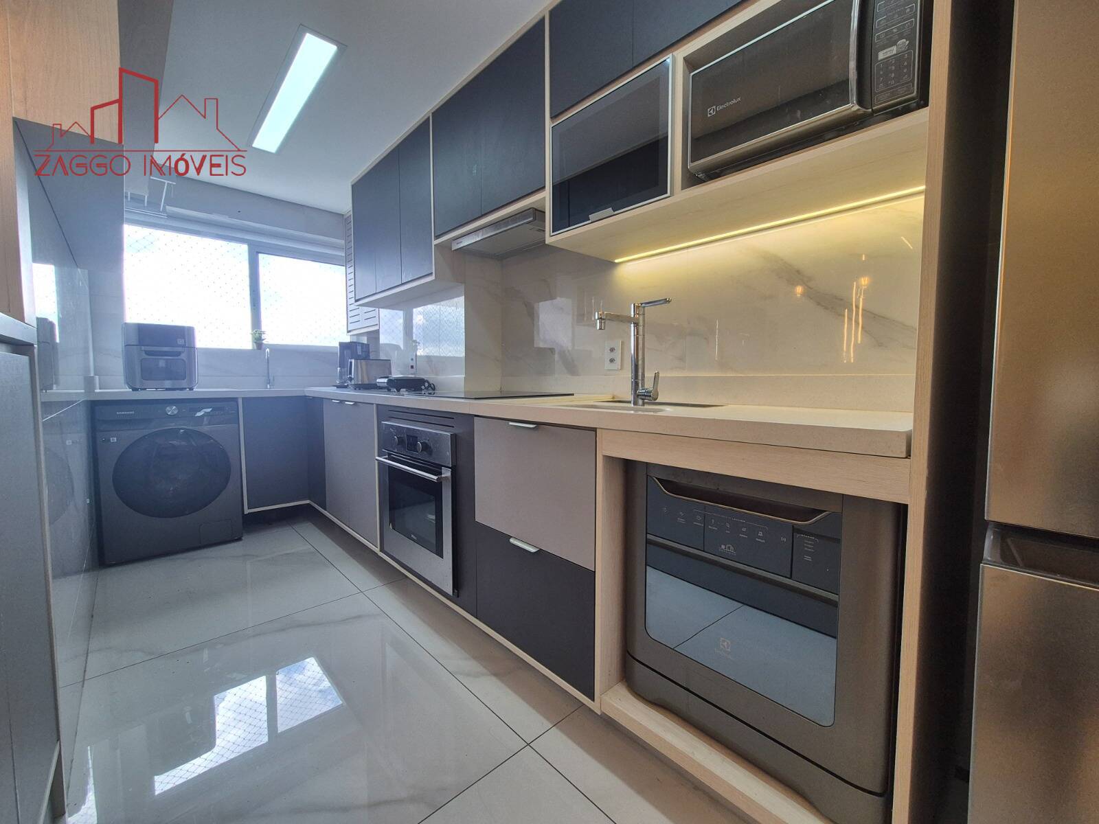 Lindo Apartamento no Condomínio Monumento Sao Paulo