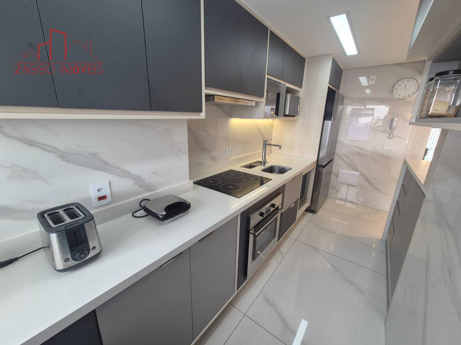 Lindo Apartamento no Condomínio Monumento Sao Paulo