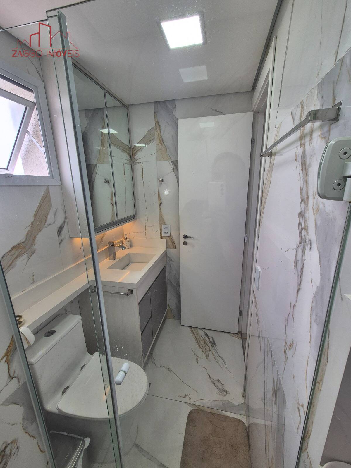 Lindo Apartamento no Condomínio Monumento Sao Paulo