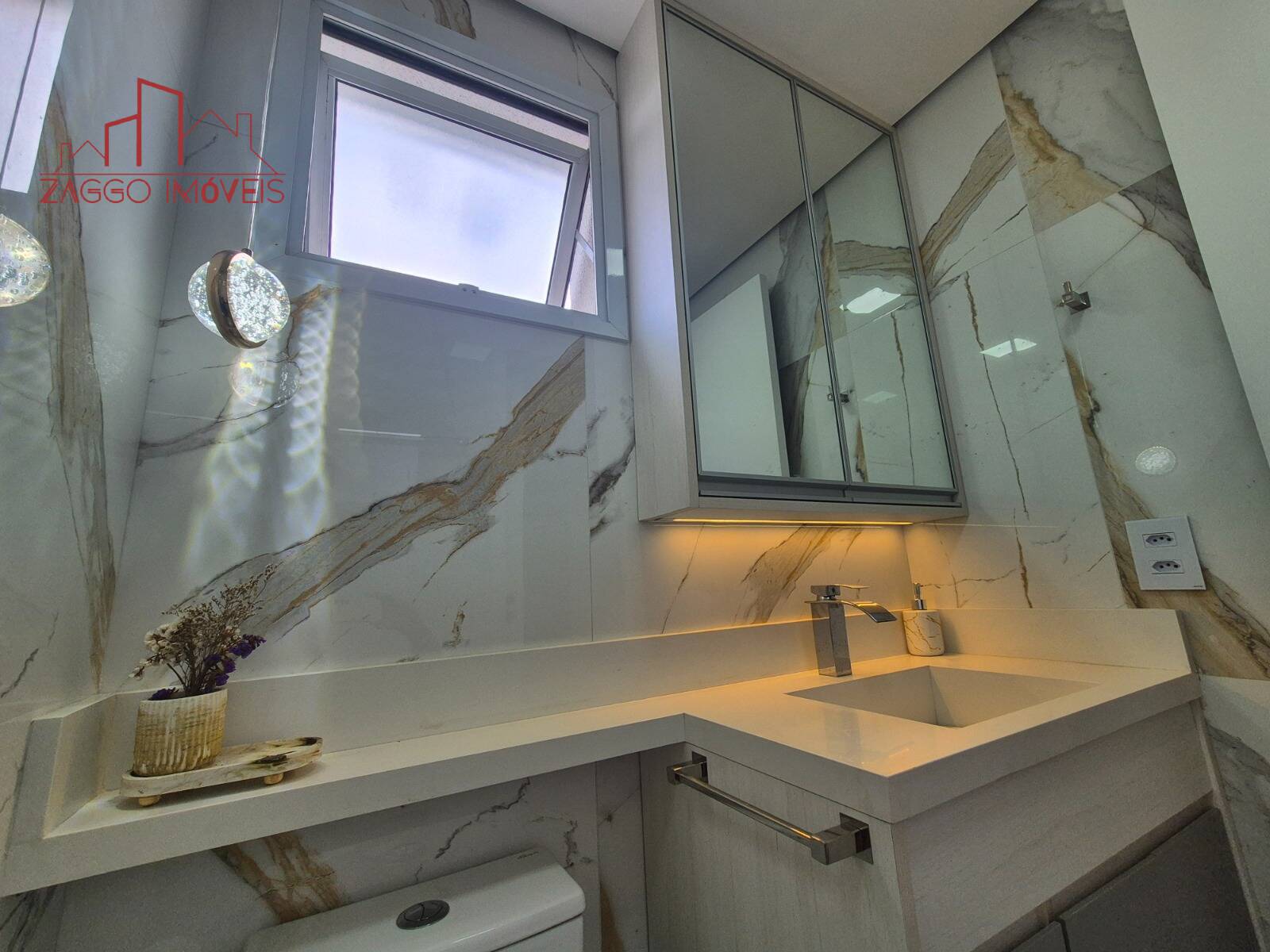 Lindo Apartamento no Condomínio Monumento Sao Paulo