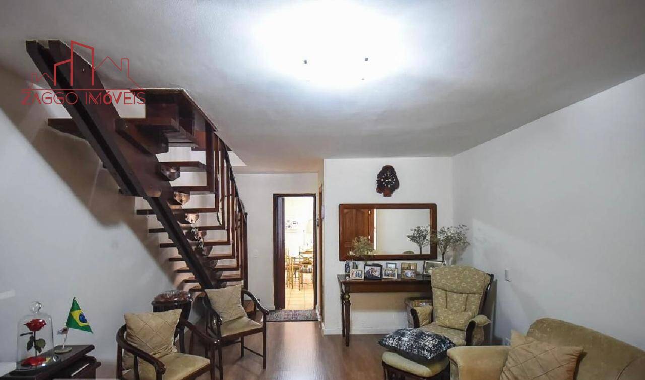 OPORTUNIDADE! Casa no Condomínio Andreas - 260 m²